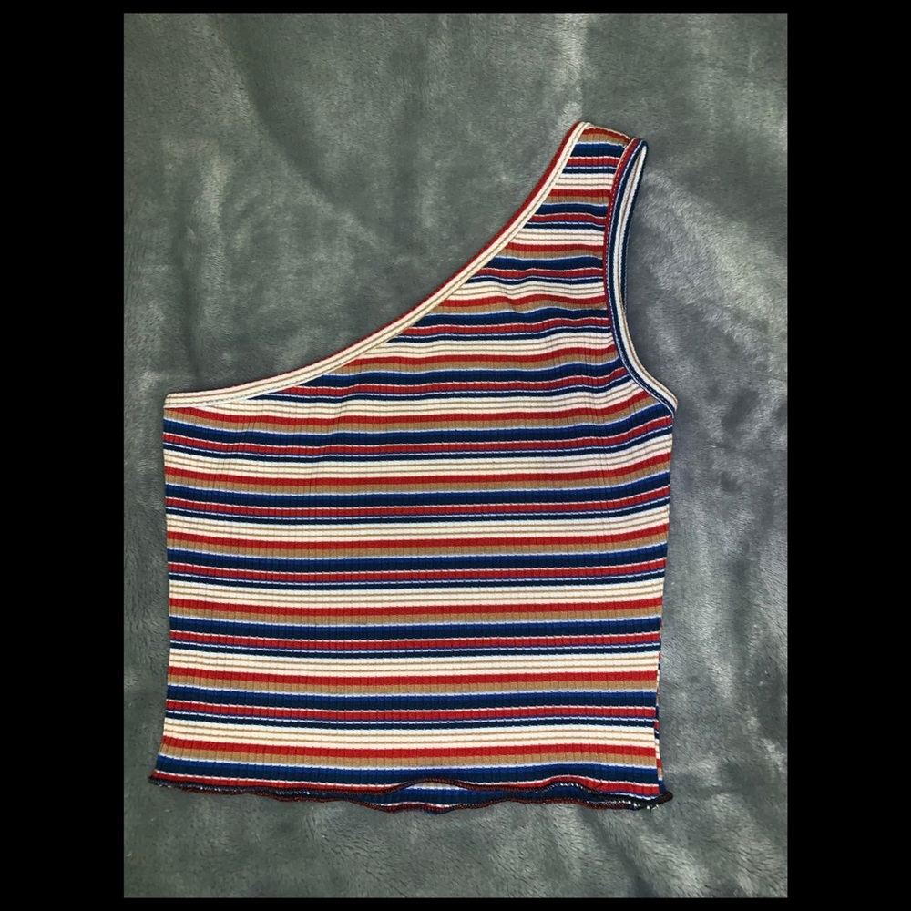 Crop top - Picture 2 of 5